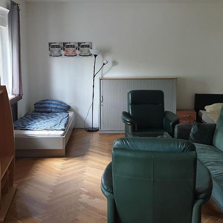 Hotel Monteur-Zimmer Haeger Spenge Esterno foto